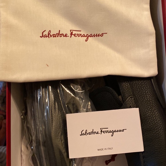 Brand new never used loafers with dust bag & Box made in Italy - Picture 7 of 7